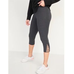 Old Navy Gray High-Waisted Cropped Lattice-Hem Leggings